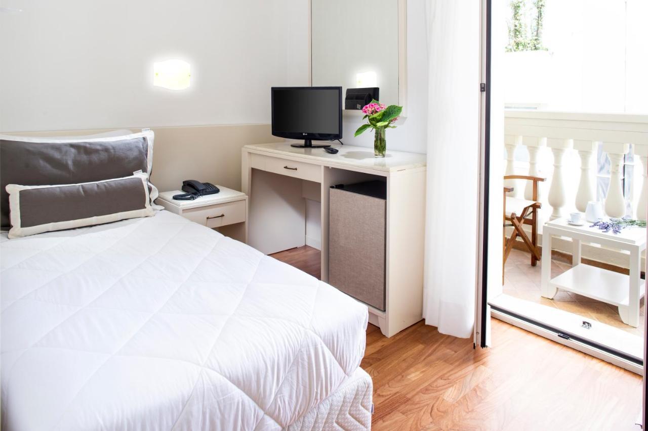 Novecento Suite Hotel Riccione Exterior photo