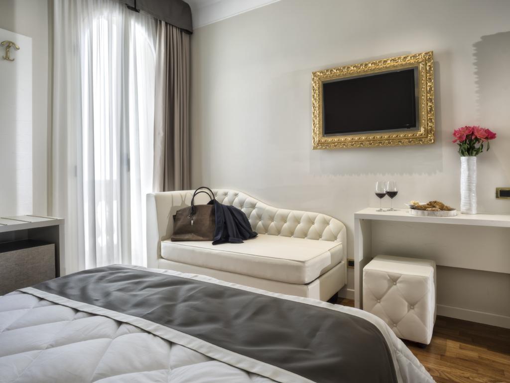 Novecento Suite Hotel Riccione Exterior photo
